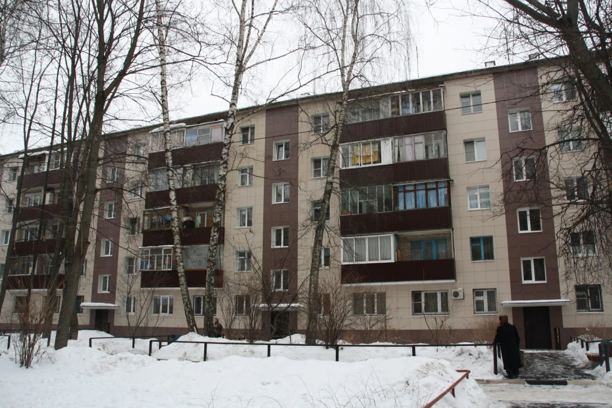Керамогранит фасад бежевый коричневый Балашиха ул. Фучика
