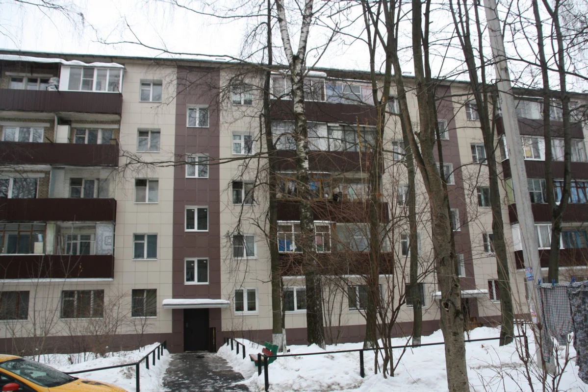 Керамогранит фасад бежевый коричневый Балашиха ул. Фучика