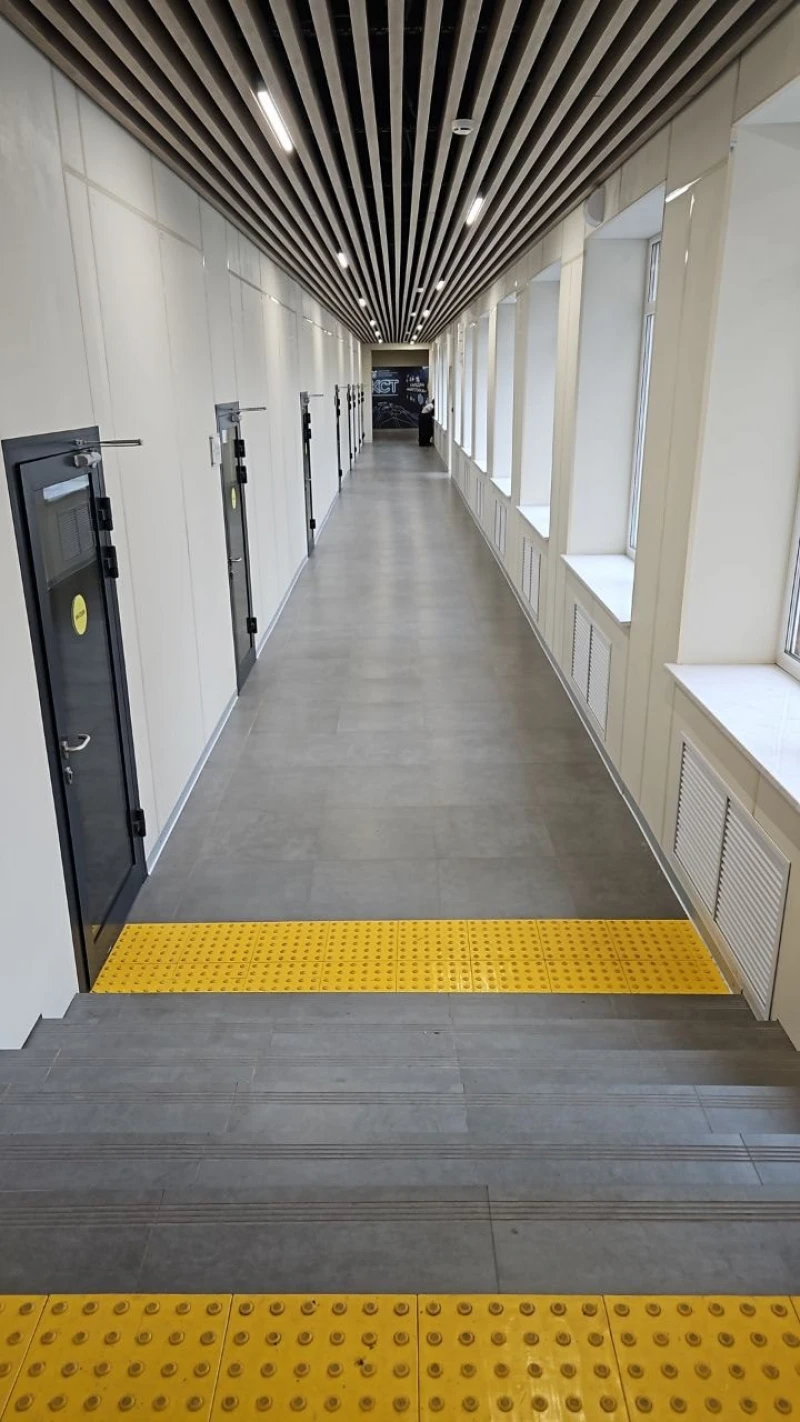 Step Rinascente smoke 60x60